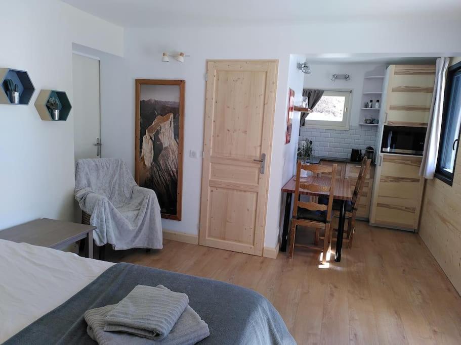 Studio Cosy Et Fonctionnel Entre Saule Et Lilas 빌라르 드 랑 외부 사진